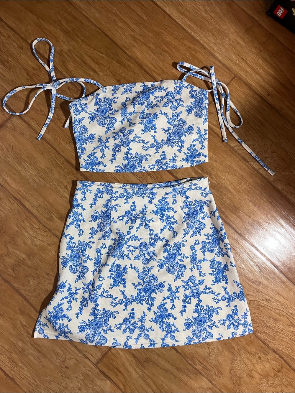 SHEIN White Mini Skirt Set with Blue Floral Print